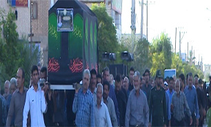 تشییع پیکرپدرشهید «برزگری»در بافق