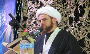 شاه کلید مشکلات جامعه در دست مردم است