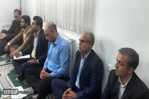 دیدار جمعی از مسئولین شهرستان «الیگودرز» با حجت الاسلام »محمدعلی ارزنده»