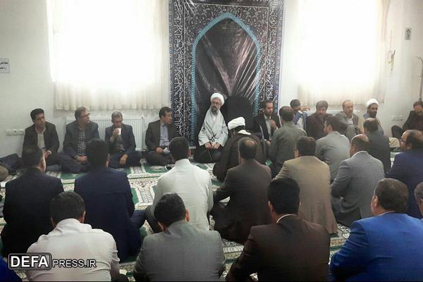 دیدار جمعی از مسئولین شهرستان «الیگودرز» با حجت الاسلام »محمدعلی ارزنده»
