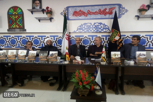 نشست هم اندیشی نویسندگان و پژوهشگران دفاع مقدس کرمان برگزار شد///در حال ویرایش
