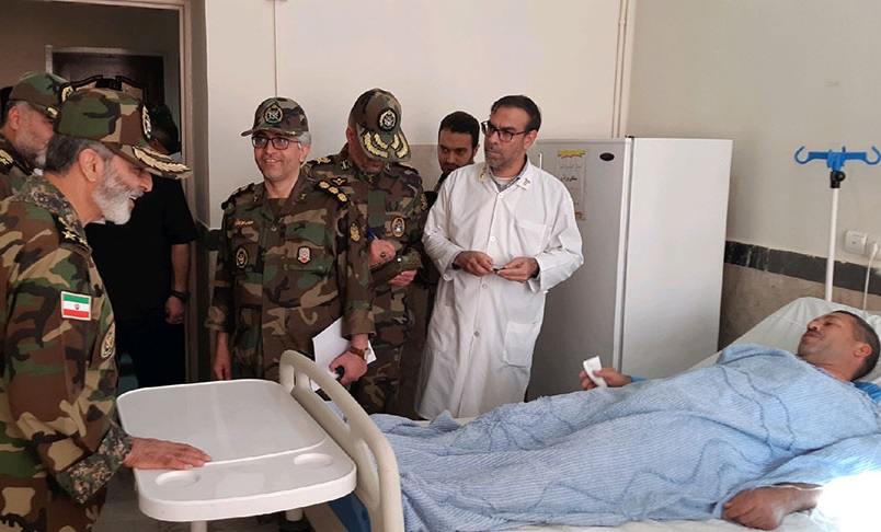 بازدید فرمانده کل ارتش از تیپ ۳۵ واکنش سریع نزاجا