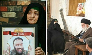 پیکر مادر شهید مدافع حرم «حسین محرابی» در بهشت رضا آرام گرفت