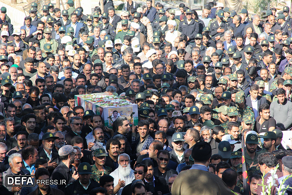 تشییع پیکر شهید نیروی انتظامی در یزد