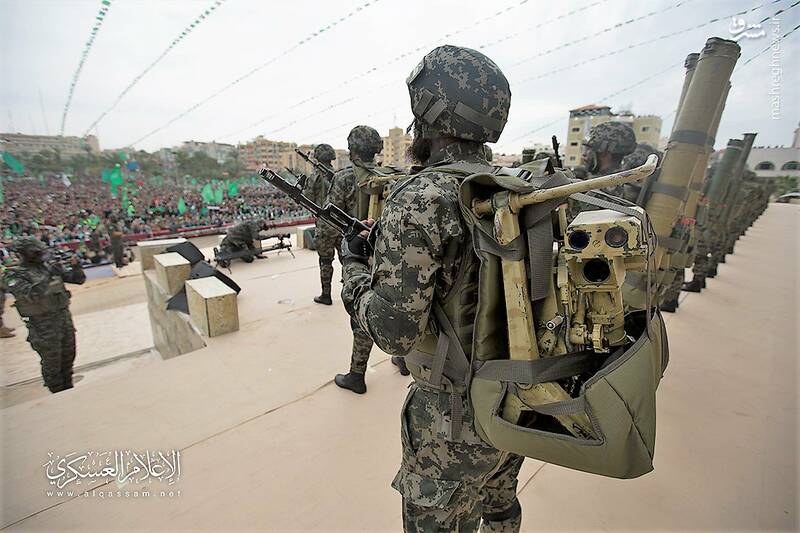 ۷ سلاح مهمی که مقاومت فلسطین در رژه خود به نمایش گذاشت/ از موشک‌های ضدزره و دوش پرتاب تا انبوه اسلحه AK-۱۰۳ +عکس