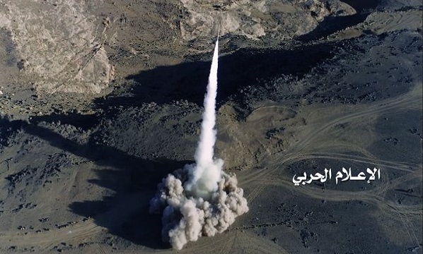شلیک موشک‌های بالستیک ارتش یمن به مواضع مزدوران عربستان