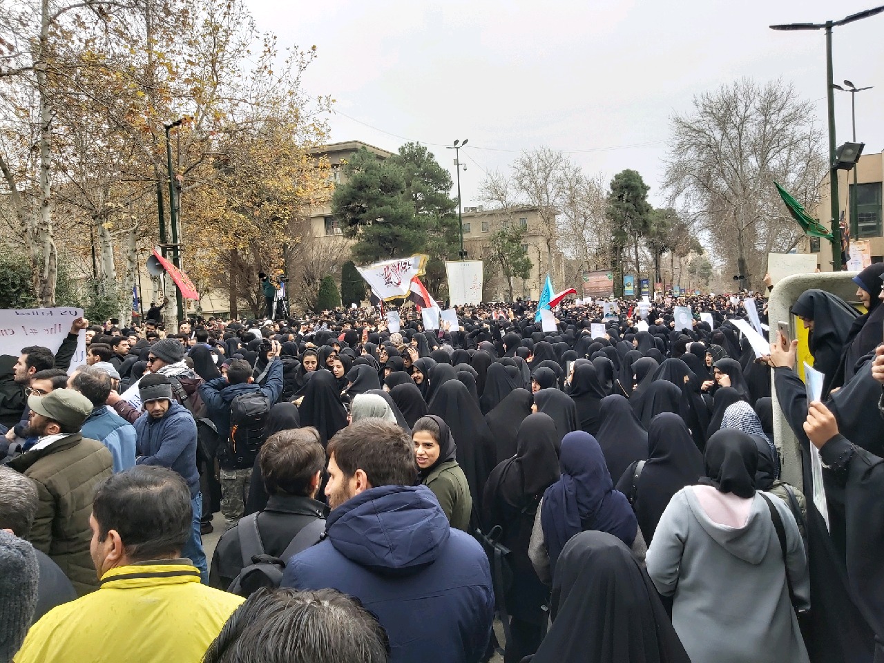 برگزاری مراسم بزرگداشت شهید «قاسم سلیمانی» در دانشگاه تهران+ تصاویر