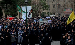 طنین«مرگ بر آمریکا»درتهران/فریاد«نه سازش،نه تسلیم نبرد با آمریکا»