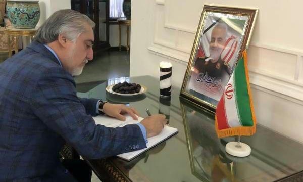 رییس‌ اجراییه افغانستان دفتر یادبود سردار شهید «قاسم سلیمانی» را امضاء کرد