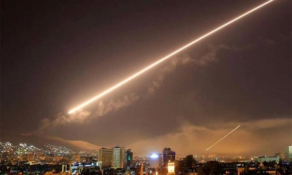 حمله موشکی صهیونیست‌ها به دمشق/ پدافند هوایی ارتش سوریه واکنش نشان داد