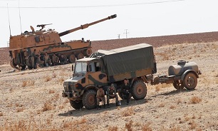 تی‌آر‌تی: توپخانه ارتش ترکیه مواضع ارتش سوریه را گلوله‌باران کرد