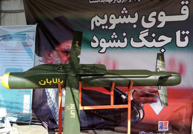 نمایش تجهیزات دفاعی در حاشیه راهپیمایی ۲۲ بهمن در غرفه ساصد + عکس