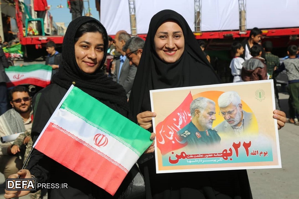 تصاویر/ خروش مردم «شهر خورموج» در راهپیمایی ۲۲ بهمن (۲)