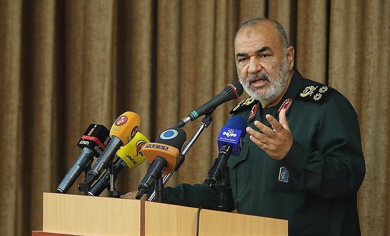 ایران هیبت ساختگی آمریکا را فرو ریخت/ پاسخ نظامی ایران به ترور شهید سلیمانی «راهبردی» و «محدود» بود