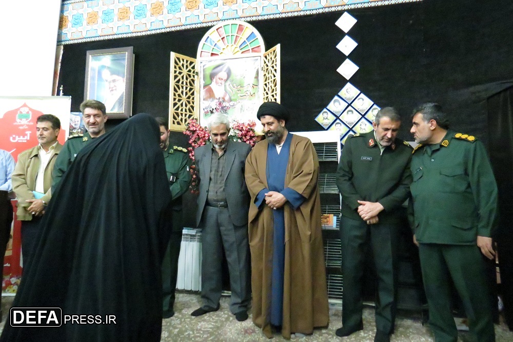 مسئولان راویان راهیان نور کهگیلویه و بویراحمد تجلیل شدند مسئولان راویان راهیان نور کهگیلویه و بویراحمد تجلیل شدند