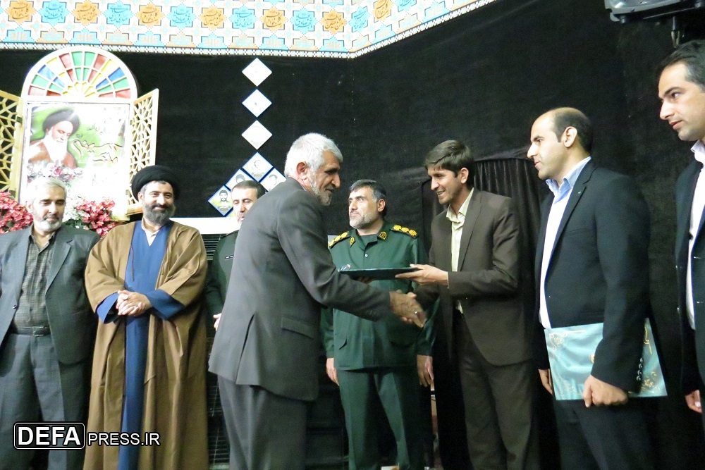 مسئولان راویان راهیان نور کهگیلویه و بویراحمد تجلیل شدند مسئولان راویان راهیان نور کهگیلویه و بویراحمد تجلیل شدند