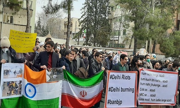 تجمع دانشجویان و طلاب در اعتراض به کشتار مسلمانان هند
