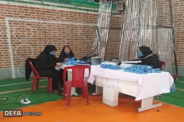تولید روزانه 7000 ماسک در کارگاه‌های خیاطی بسیج کرمان
