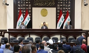 نشست فوق‌العاده پارلمان عراق برای رای اعتماد به کابینه علاوی به تعویق افتاد