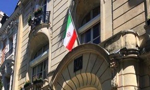آمادگی سفارت ایران در پاریس برای ارائه مشاوره و مساعدت به ایرانی‌ها در پی شیوع کرونا