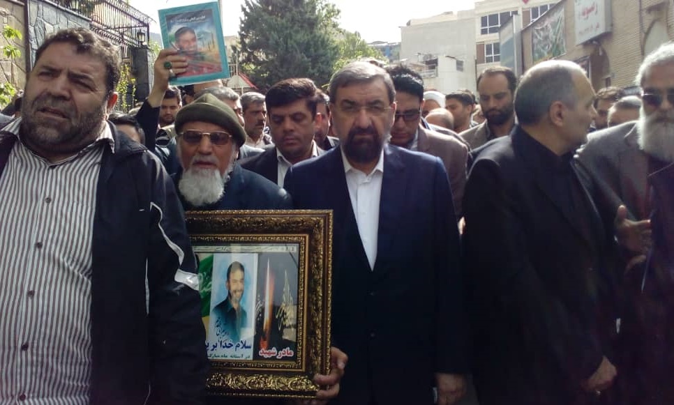 مراسم تشییع پیکر والده شهیدان علی و حسن طهرانی مقدم برگزار شد