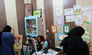 مسابقه نقاشی ویژه ناتوانان جسمی به مناسبت سوم خرداد در بوشهر برگزار می شود