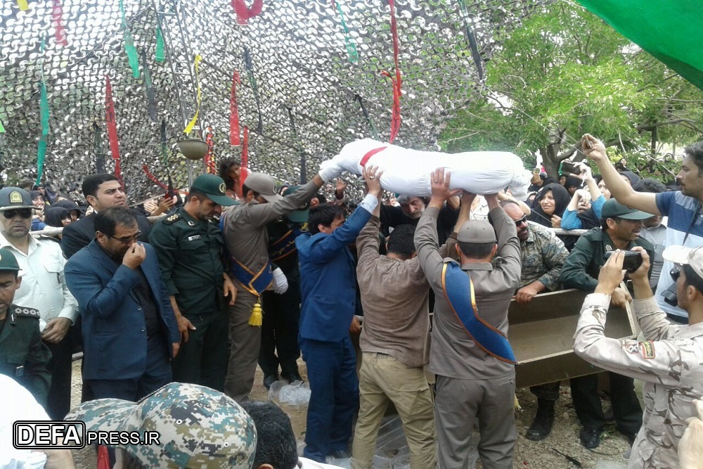 تصاویر/ مراسم تشییع و خاکسپاری دو شهید گمنام در شهر شوقان (1)