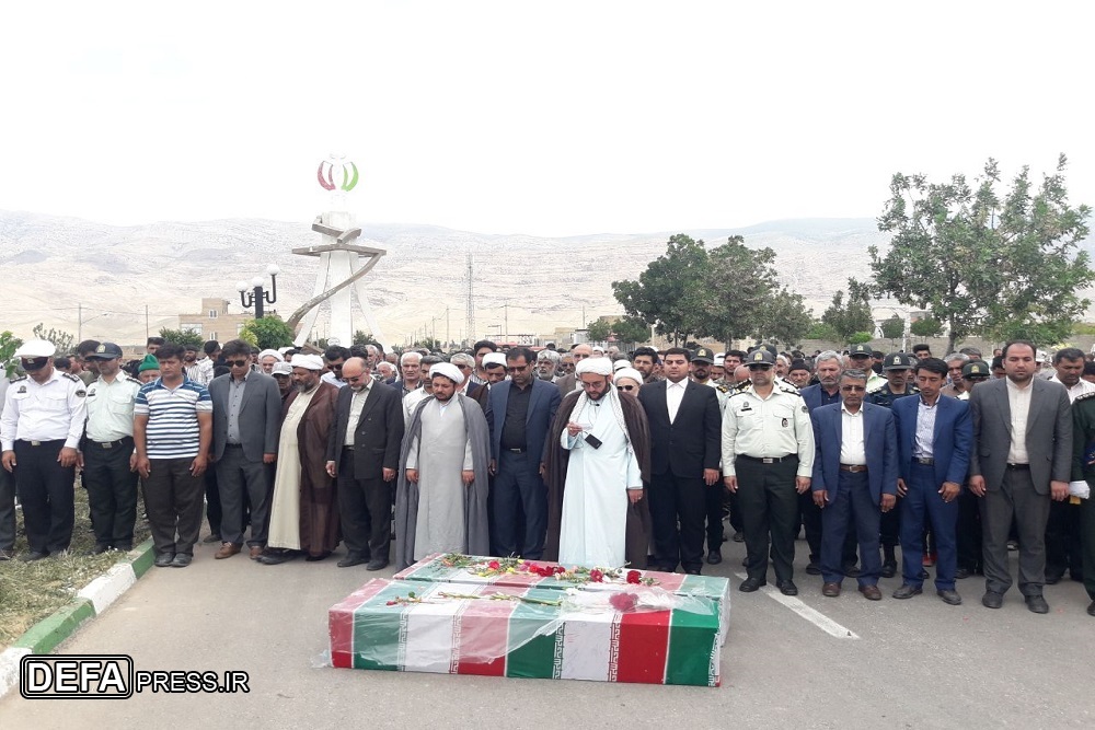 تصاویر/ مراسم تشییع و خاکسپاری دو شهید گمنام در شهر شوقان (2)