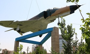 المان یادبود خلبانان شهید استان قم نصب شد