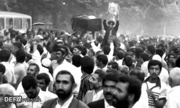 تشییع جنازه مرحوم «کافی»، تظاهراتی کمرشکن علیه حکومت شاه