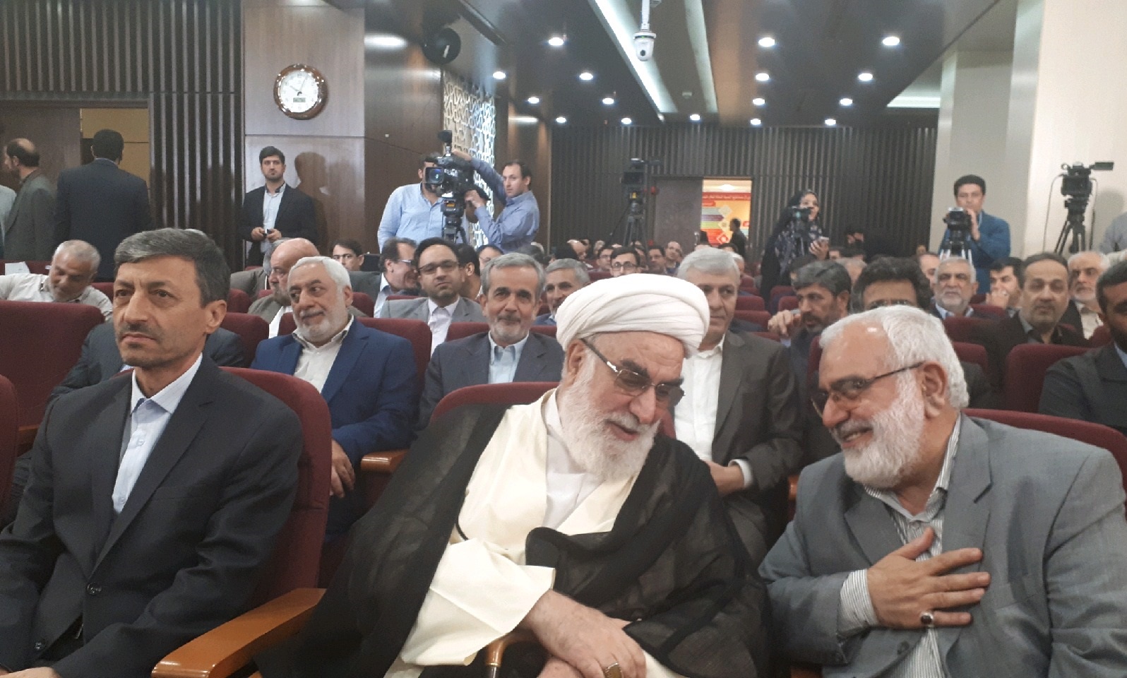 مراسم تودیع و معارفه رئیس کمیته امداد امام خمینی (ره) برگزار شد