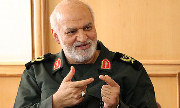 ارتش و سپاه برادرانه در دفاع از انقلاب اسلامی نقش‌آفرینی می‌کنند