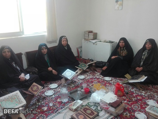 مسئول مشارکت زنان حفظ آثار دفاع مقدس خراسان شمالی با همسر جانبازان دیدار کرد+تصاویر