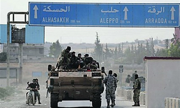 انتقال نیرو و تجهیزات ارتش به حومه الحکسه برای مقابله با نظامیان ترکیه‌ای