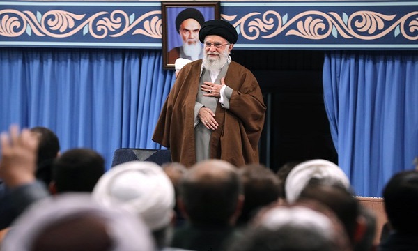 شرکت‌کنندگان در اجلاس بین‌المللی وحدت اسلامی با رهبر انقلاب دیدار کردند