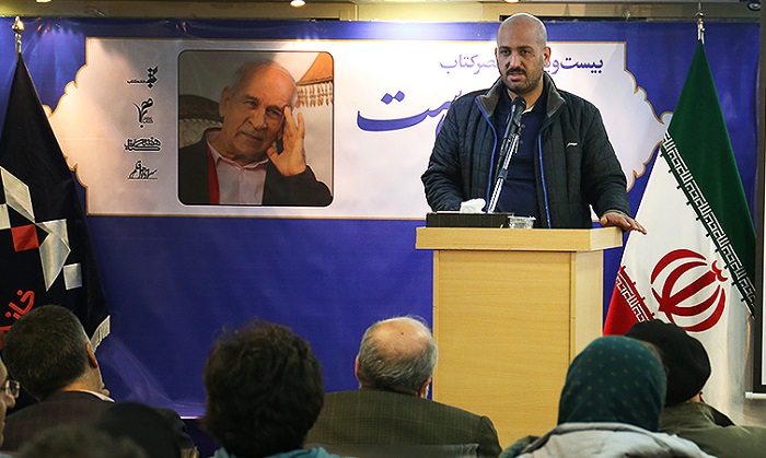 حسینی‌پور: فراست نویسنده برج عاج‌نشین نیست/ فراست: «نخل‌های بی سر» را با افتخار نوشتم