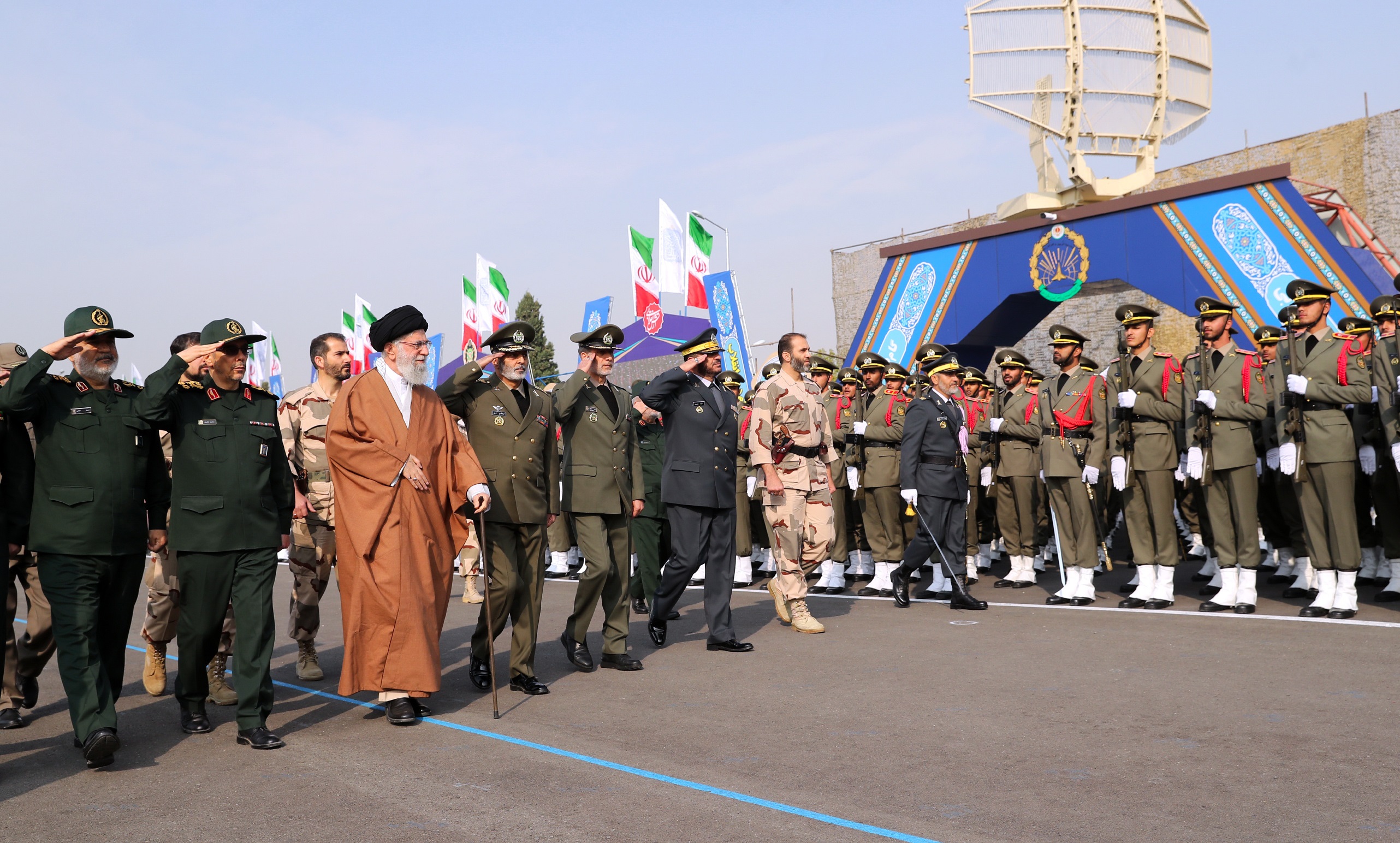 مراسم دانش‌آموختگی دانشجویان دانشگاه‌های افسری ارتش برگزار شد