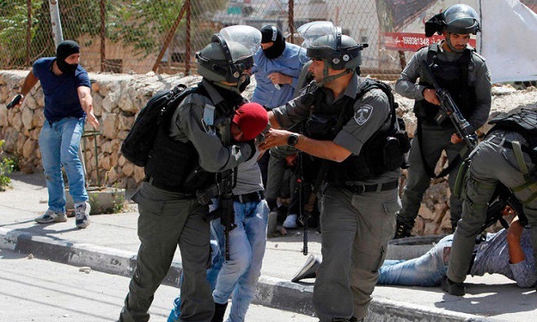 یورش وحشیانه صهیونیست‌ها به کرانه باختری/ بازداشت شهروندان فلسطینی ادامه دارد