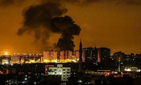 بمباران نوار غزه توسط جنگنده‌های رژیم صهیونیستی/ پدافند مقاومت اسلامی واکنش نشان داد