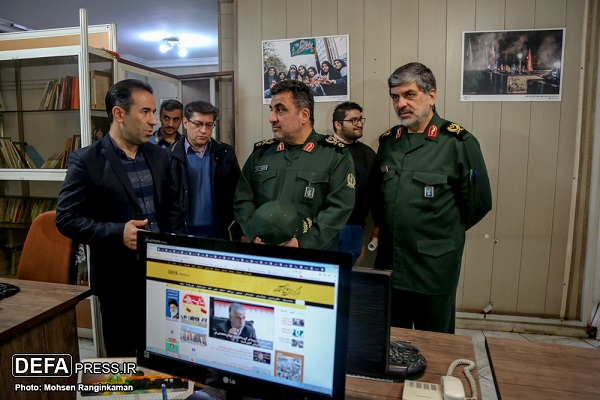بازدید سردار «فرحی» از خبرگزاری دفاع مقدس + تصاویر
