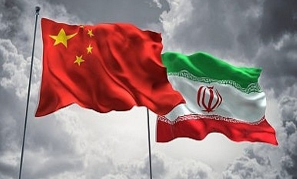 دیدار سفیر چین با موسوی/ پکن از مواضع ایران علیه آمریکا تشکر کرد