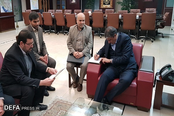 دیدار مدیر کل حفظ آثار  دفاع مقدس سمنان با  وزیر راه و شهرسازی