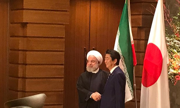 استقبال رسمی نخست وزیر ژاپن از حجت الاسلام روحانی