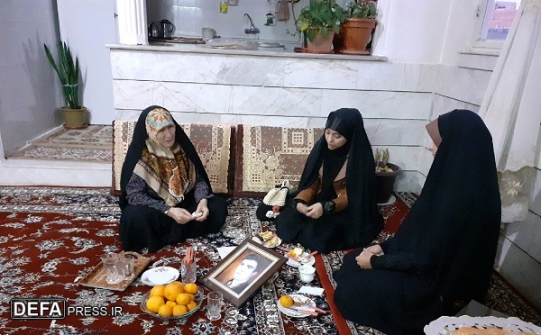 دیدار دانشجویان دانشگاه علوم قرآنی بجنورد با مادر شهید «کلاته‌ای»