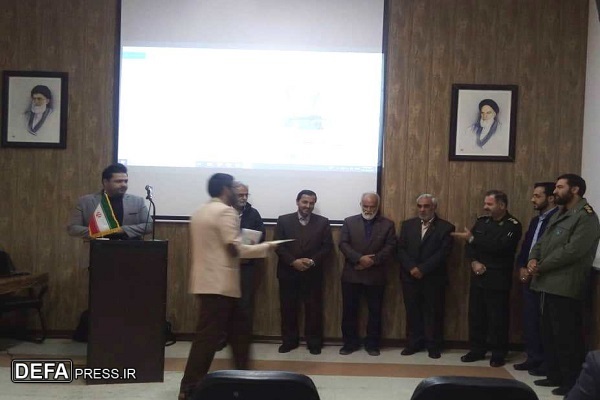 هنرمندان دستاوردهای انقلاب اسلامی را به دنیا معرفی کنند