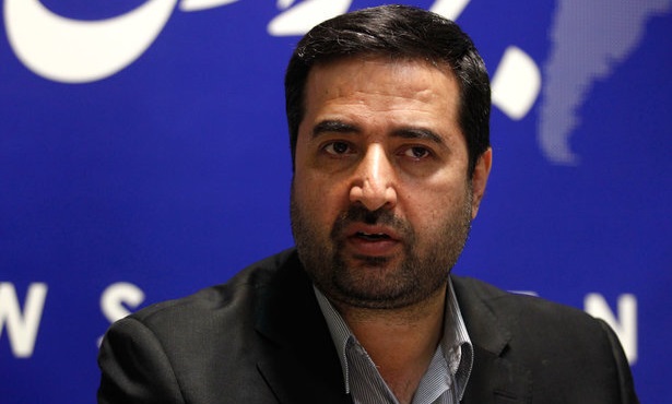 آمریکا اقلام بهداشتی را می‌رباید/ انتظار کمک از غرب عاقلانه نیست