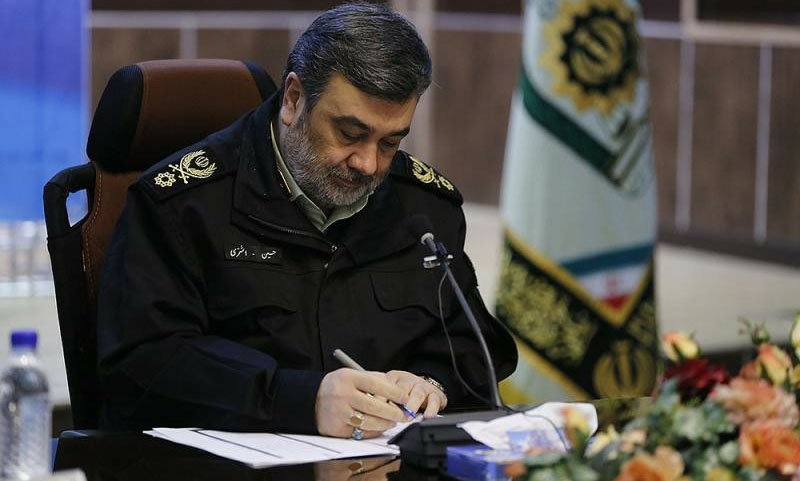 فرمانده نیروی انتظامی از تلاش دلسوزانه وزیر بهداشت تقدیر کرد