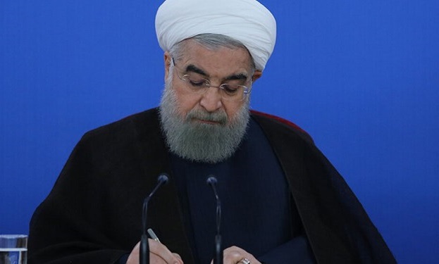 روحانی در پیامی درگذشت مادر شهیدان شاه حسینی را تسلیت گفت