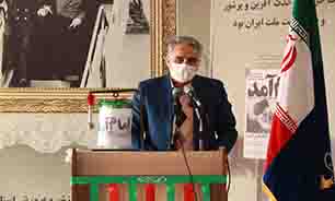 طنین انقلاب در یزد نواخته شد