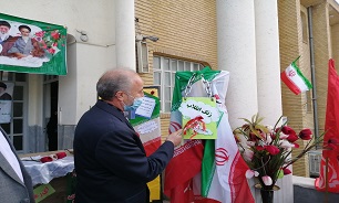 زنگ انقلاب در یادمان محل سخنرانی امام خمینی (ره) نواخته شد
